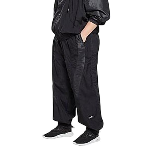 Reebok Studio Woven Pants Plus Size 2X NWT Women's Black - Picture 1 of 9